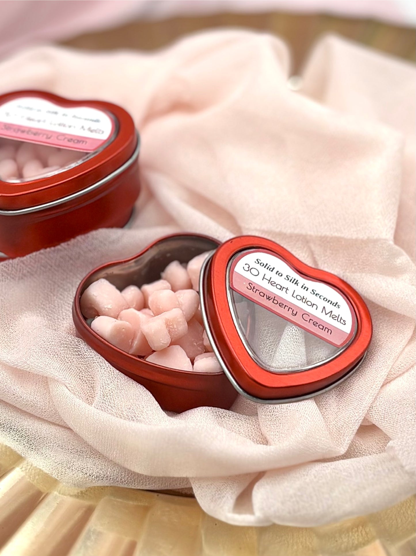 Strawberry Cream Lotion Melts – 30 Single-Use Heart-Shaped Melts