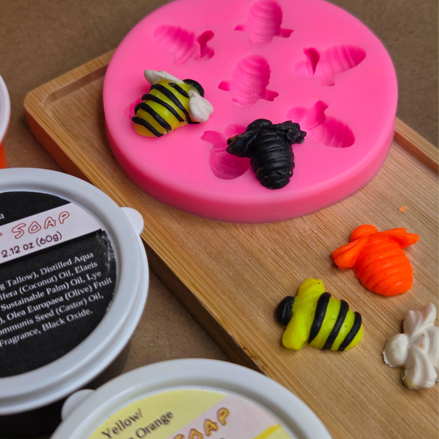 Craft Soap Kit - Busy Bees