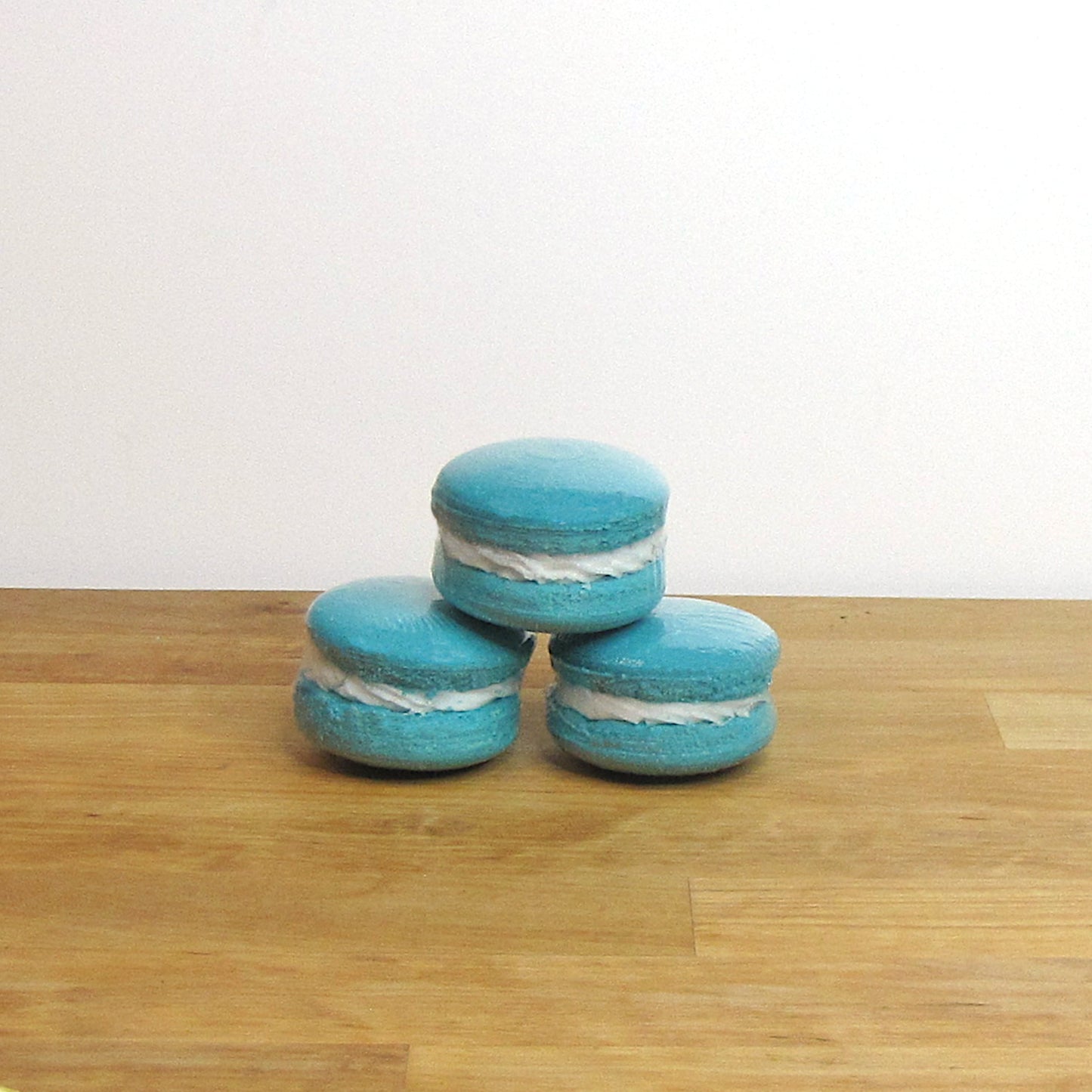 Blue Raspberry Macaron Bath