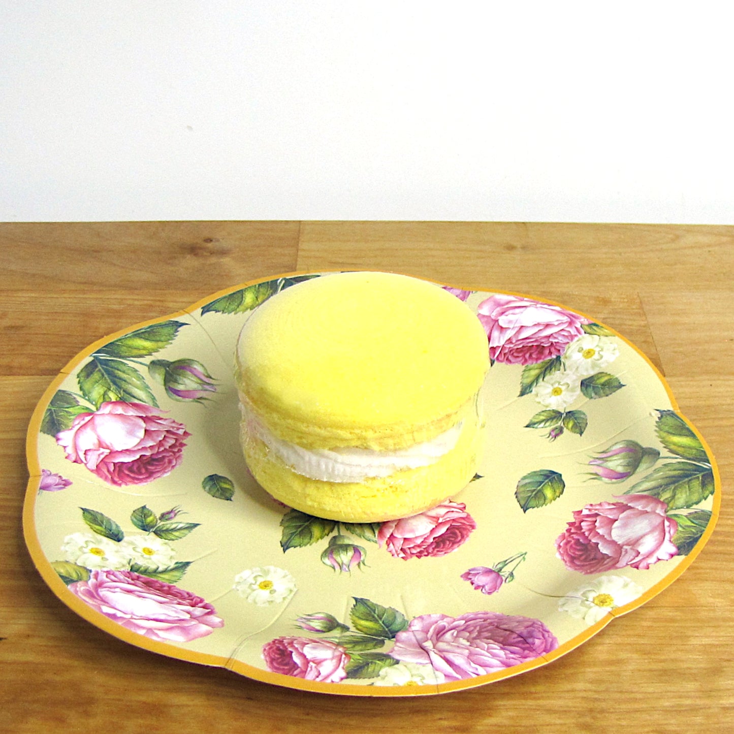 Joyous Macarons Bath Bomb with Bubble Frosting